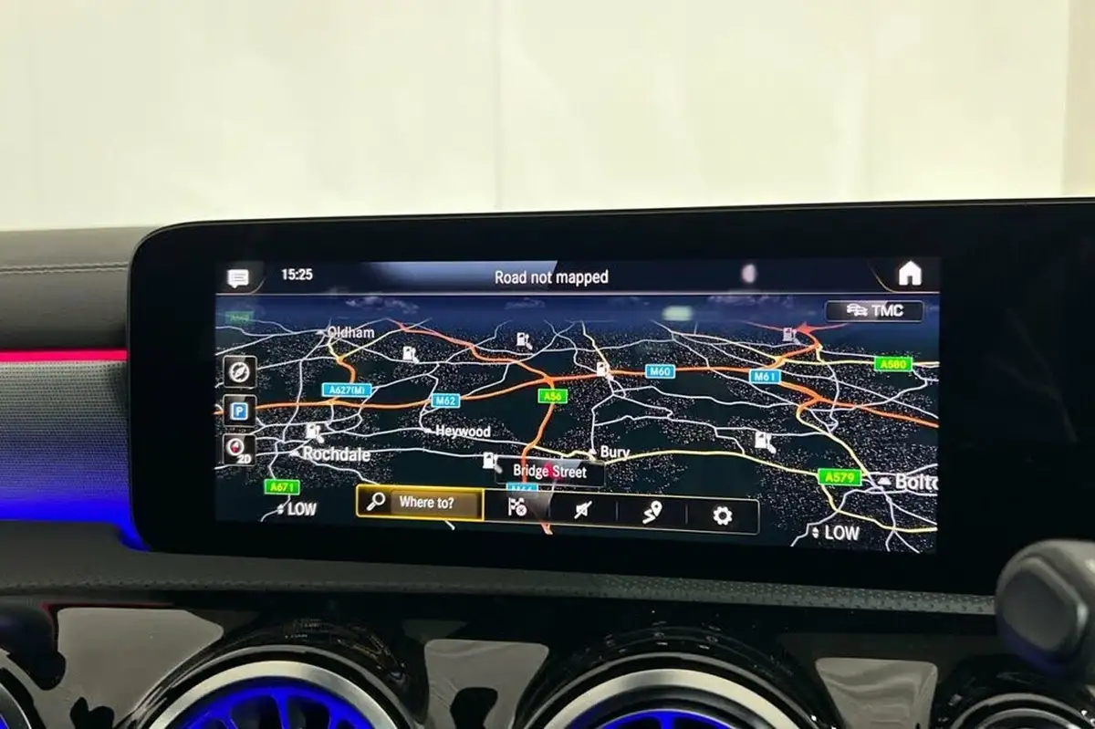 2021-mercedes-benz-a-class-13-a250e-amg-line-premium-edition-hatchback-5d-big-13