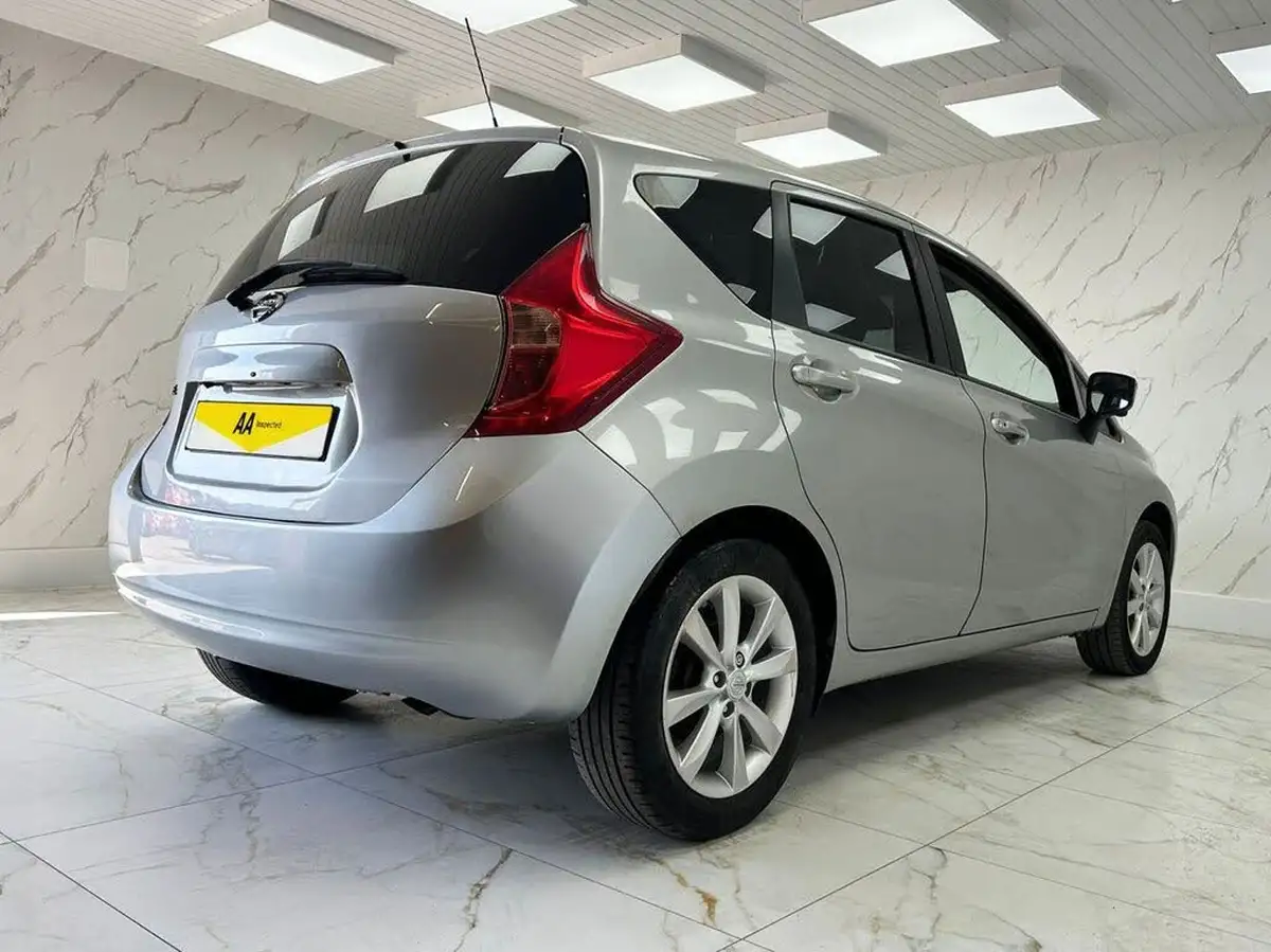 2014-nissan-note-12-tekna-big-10