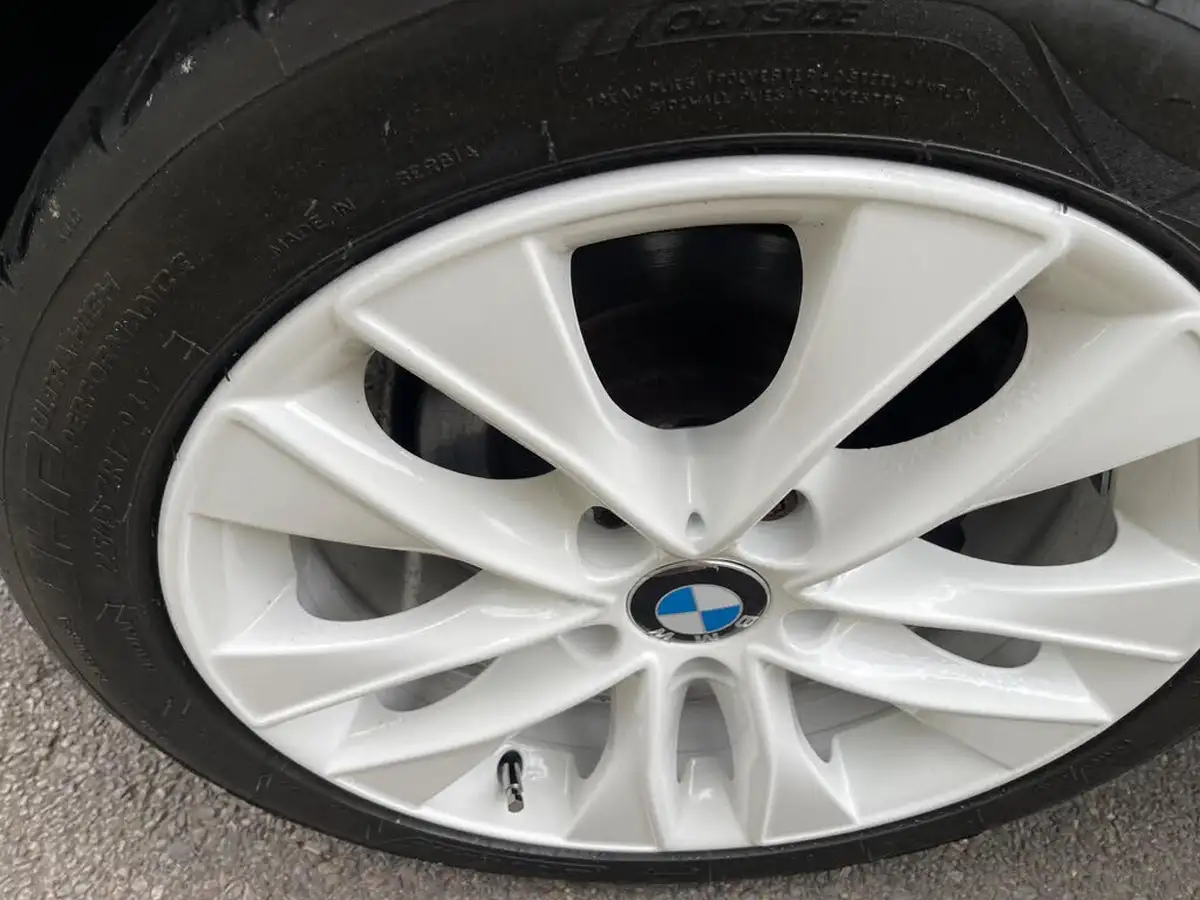 2012-bmw-1-series-20td-118d-urban-hatchback-5d-big-16