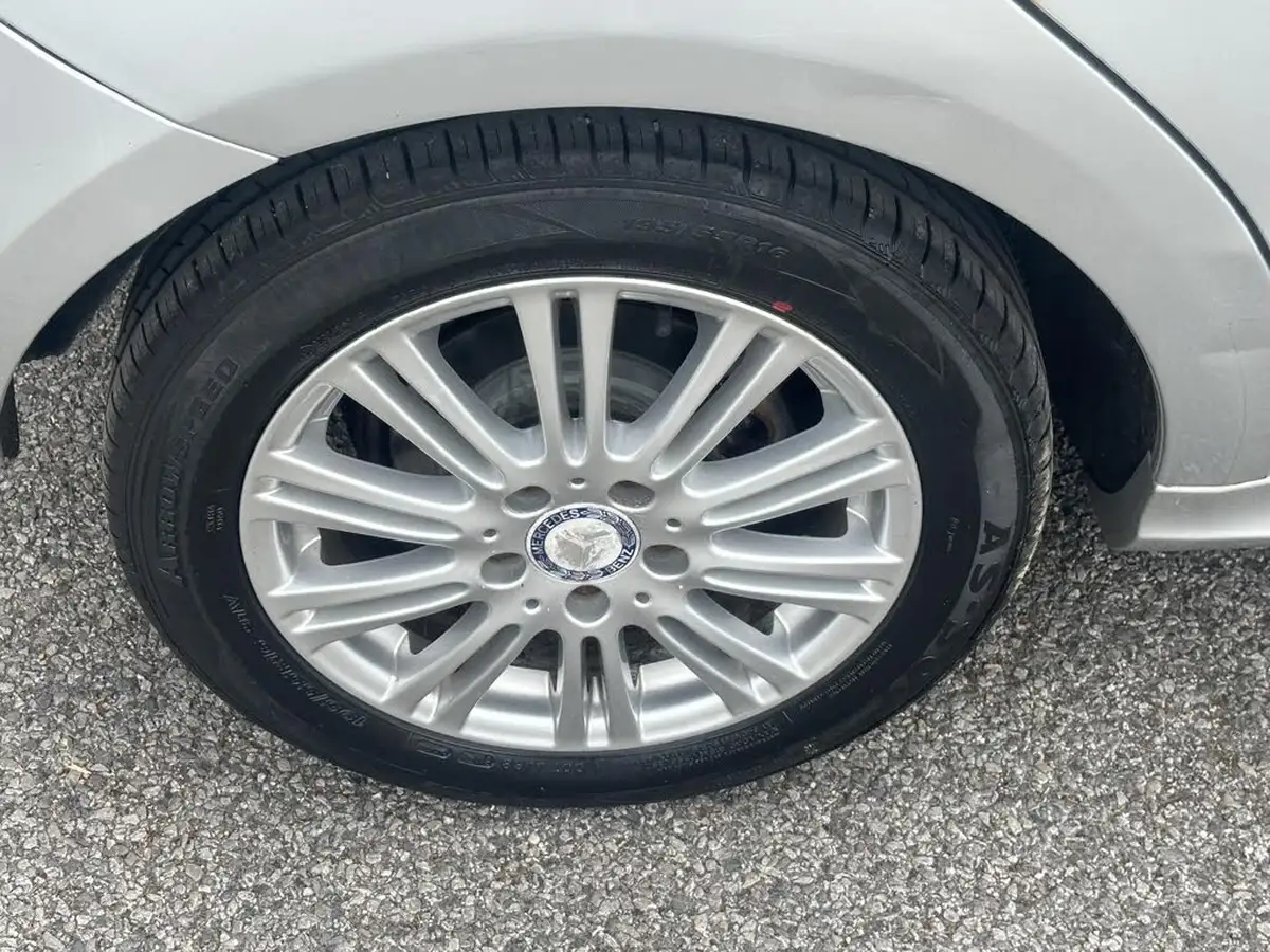 2011-mercedes-benz-a-class-15-a160-elegance-se-cvt-big-34