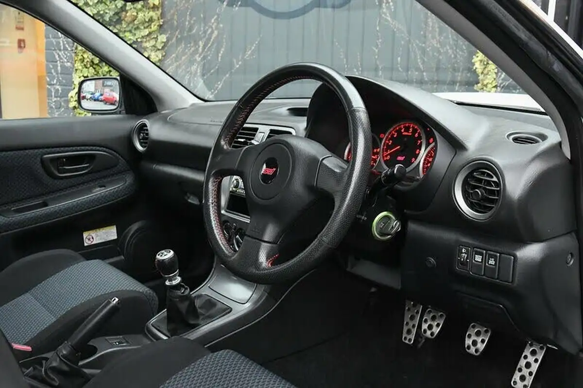 2006-subaru-impreza-big-36