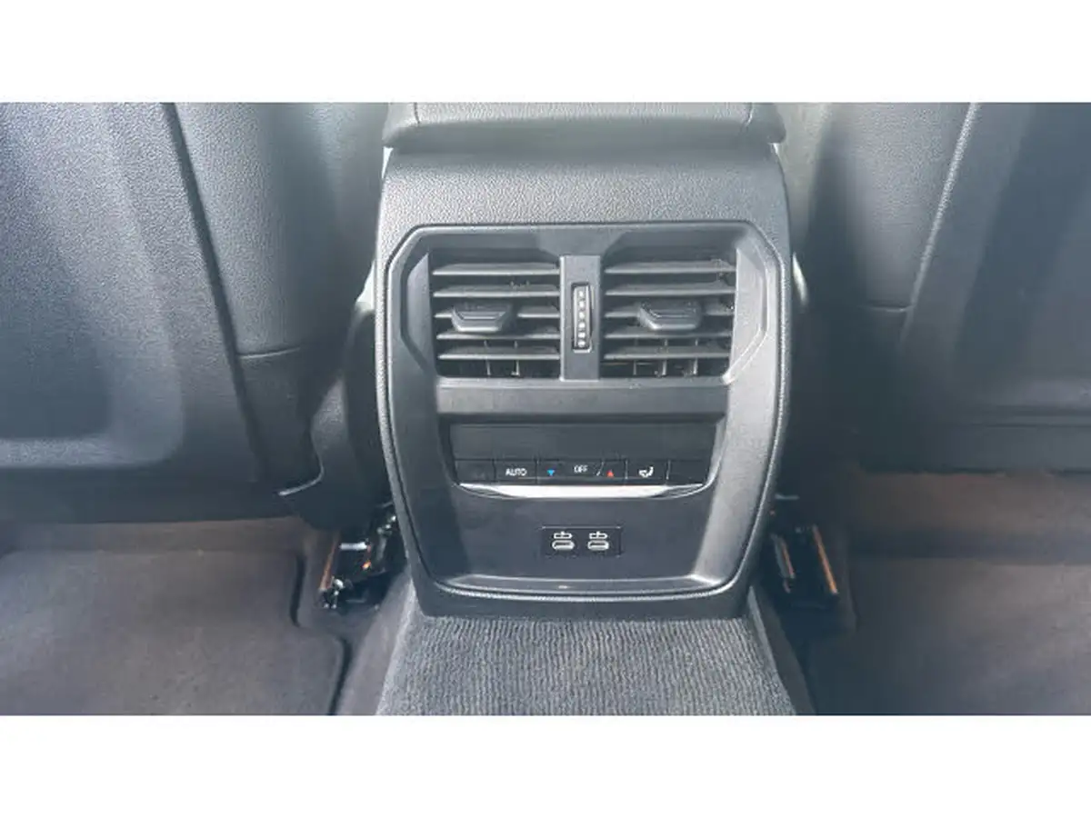 2024-bmw-3-series-20-330e-m-sport-touring-5d-big-31