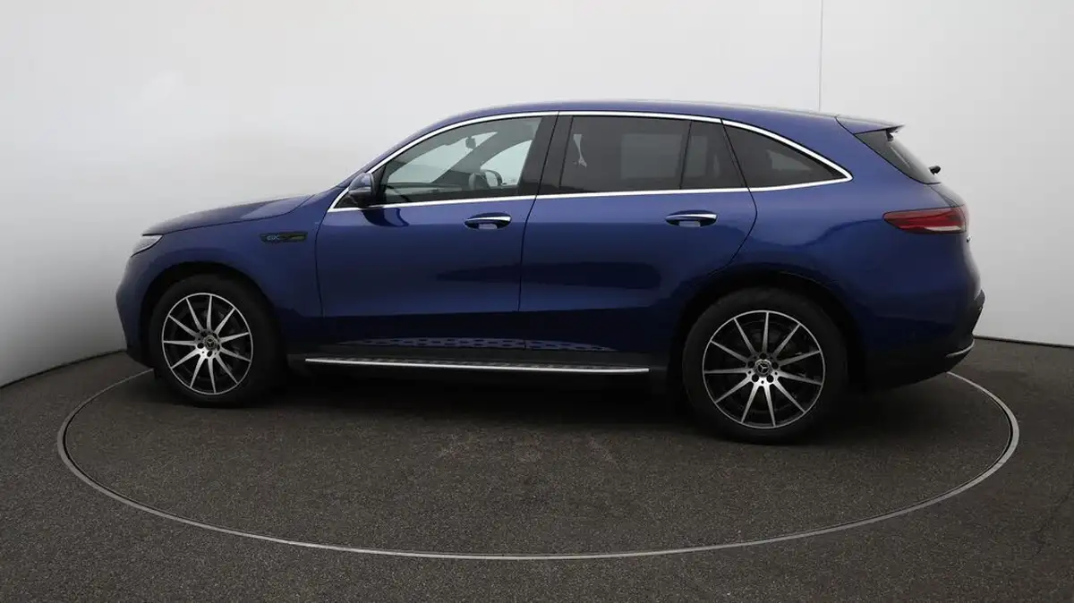 2021-mercedes-benz-eqc-e-eqc-400-amg-line-big-50