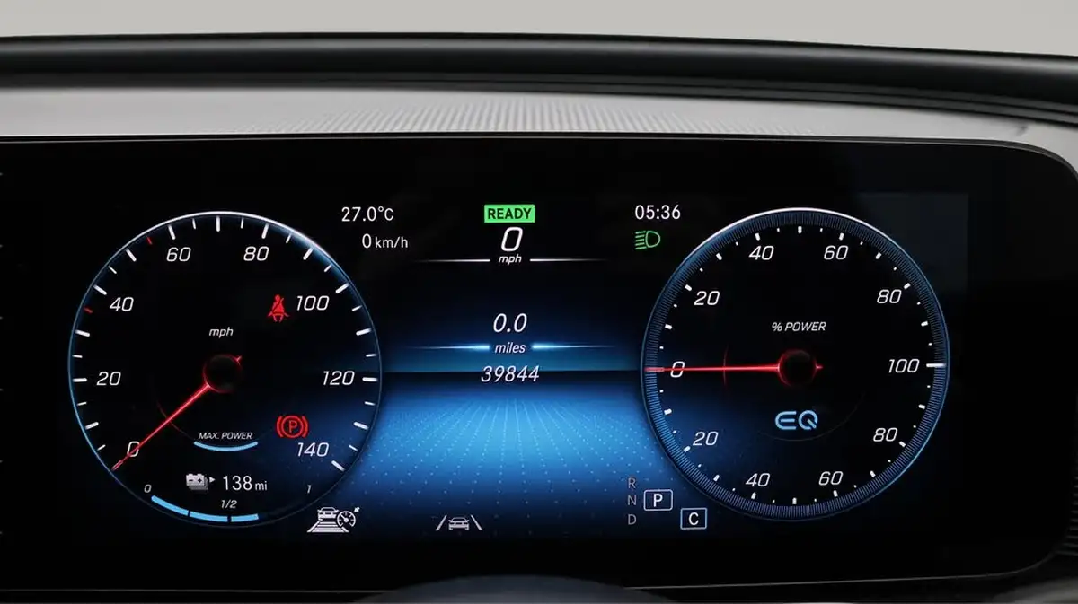 2021-mercedes-benz-eqc-e-eqc-400-amg-line-big-10