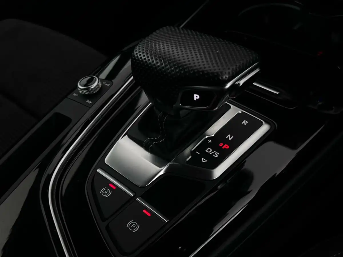 2020-audi-a4-20-35-tdi-black-edition-big-42