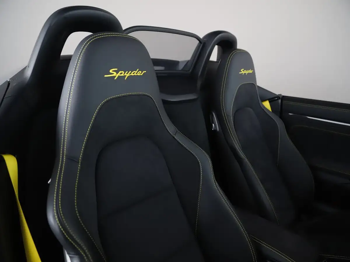 2020-porsche-boxster-718-40-spyder-big-18
