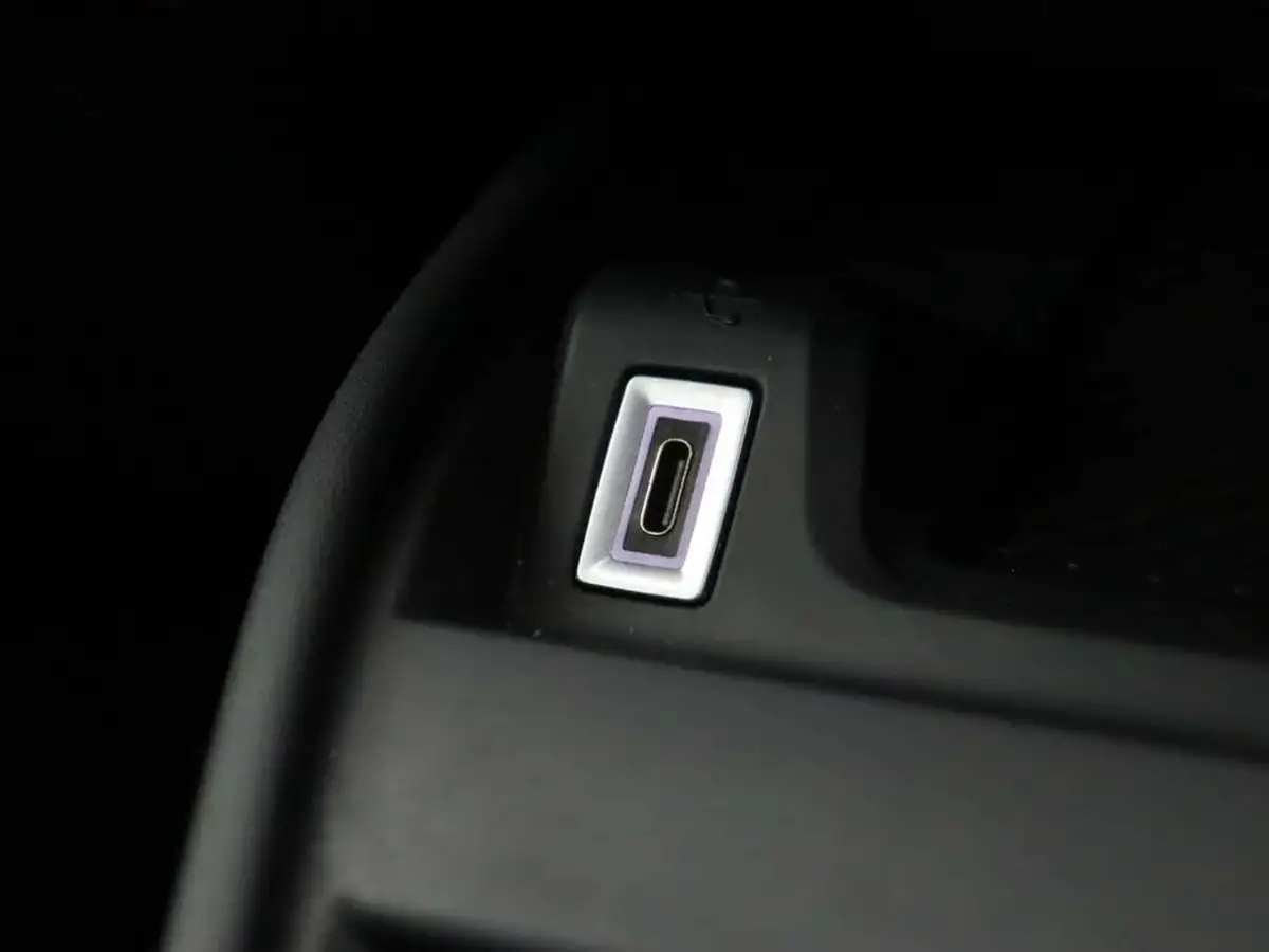2022-citroen-c4-15bluehdi-sense-plus-110ps-big-35