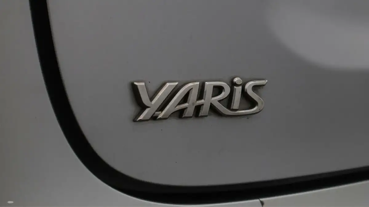 2022-toyota-yaris-cross-15-vvt-i-icon-big-20
