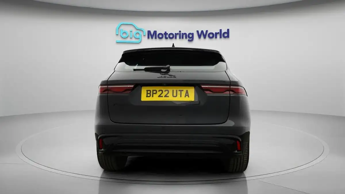 2022-jaguar-f-pace-20-d200-r-dynamic-s-big-6