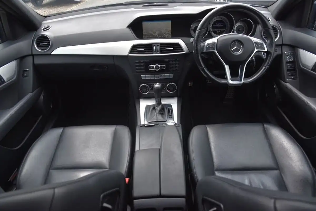 2013-mercedes-benz-c-class-21cdi-c220-cdi-amg-sport-saloon-4d-7g-tronic-plus-big-24
