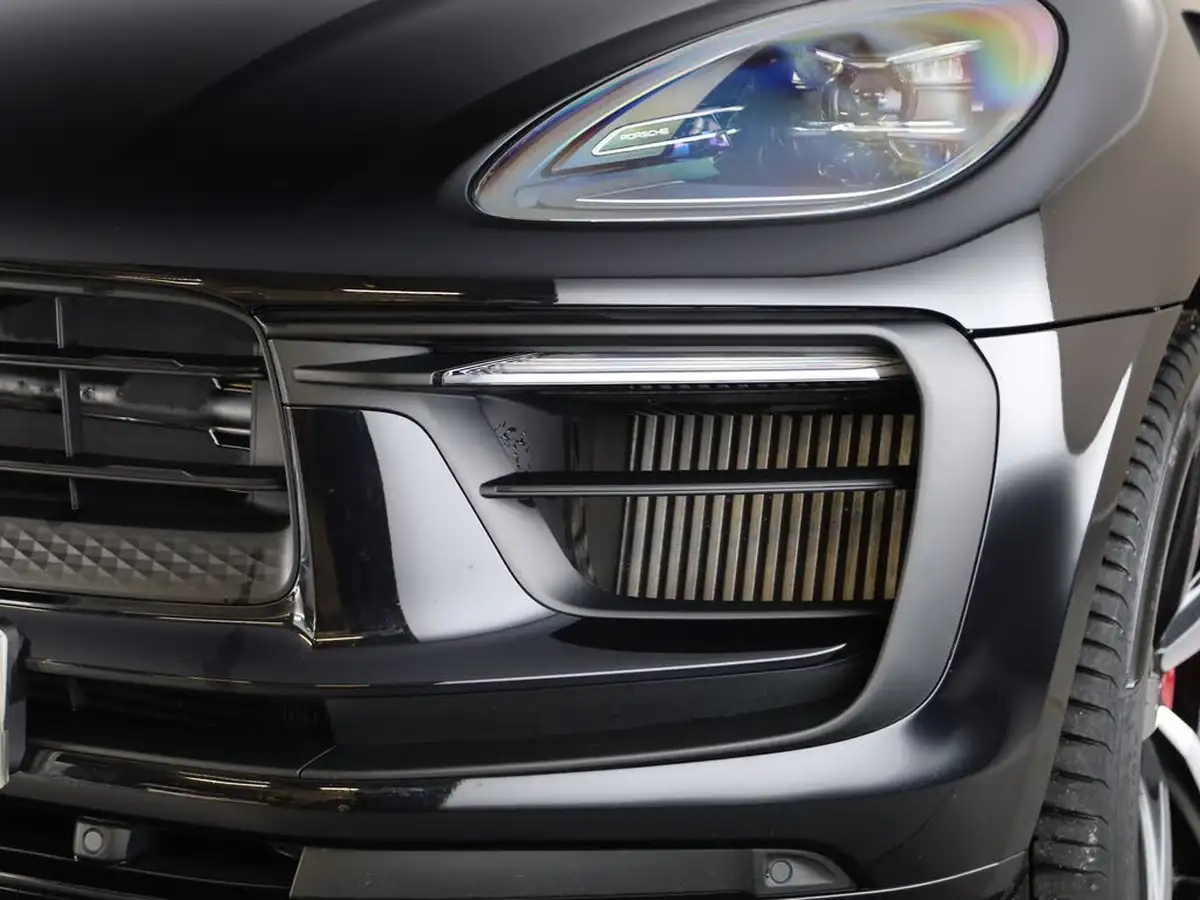 2024-porsche-macan-29-v6-s-big-27