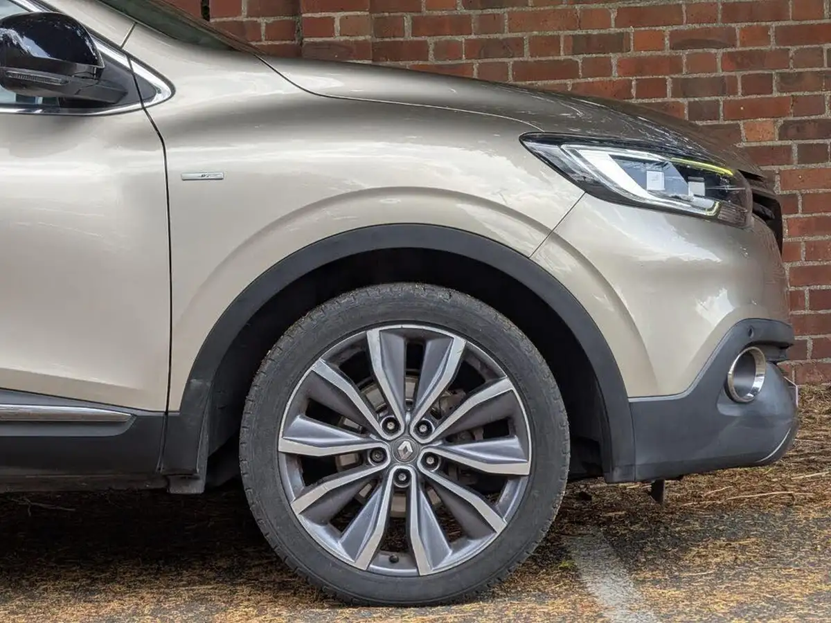 2018-renault-kadjar-12-tce-signature-nav-1197cc-edc-auto-big-67
