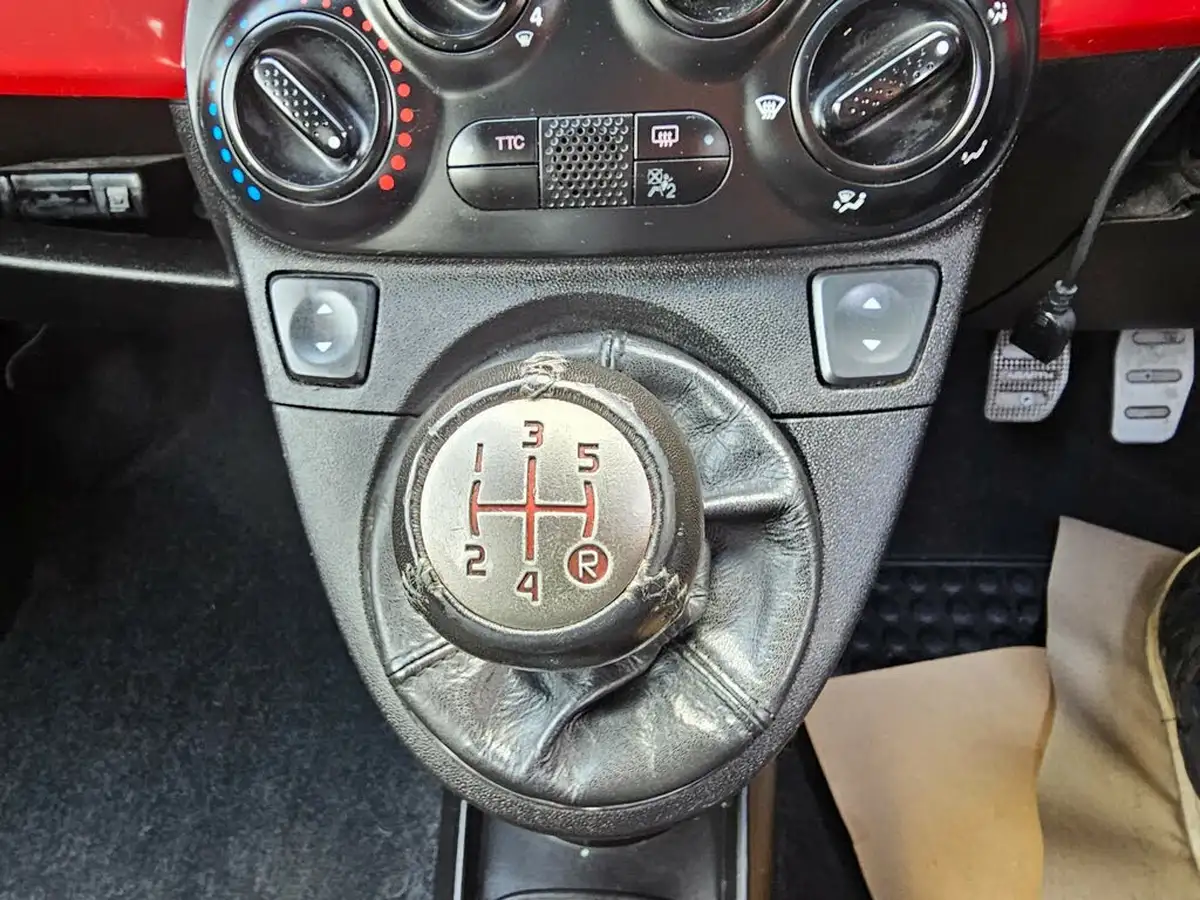 2016-abarth-500-14-tjet-595-trofeo-big-23