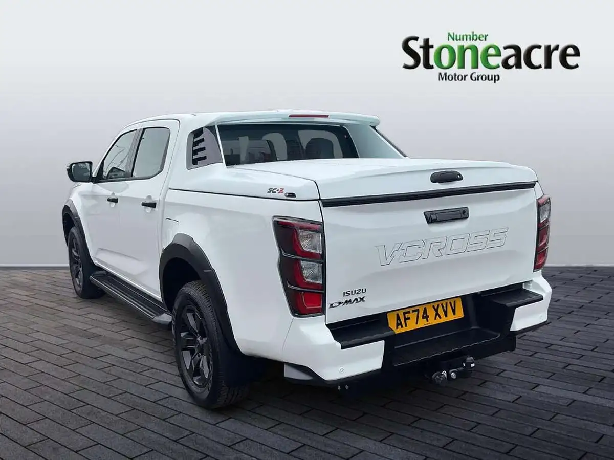 2025-isuzu-d-max-19td-v-cross-auto-big-6