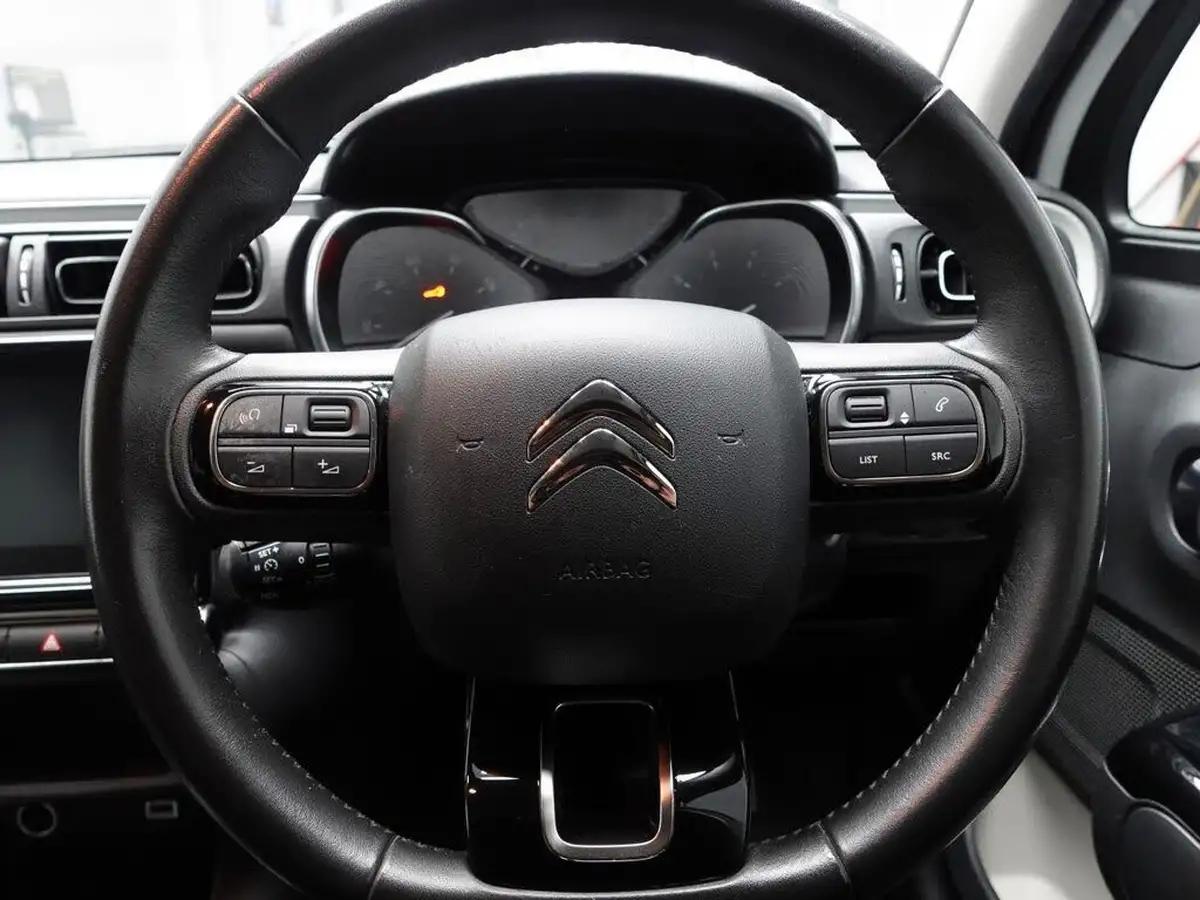 2022-citroen-c3-12-puretech-saint-james-83ps-big-13