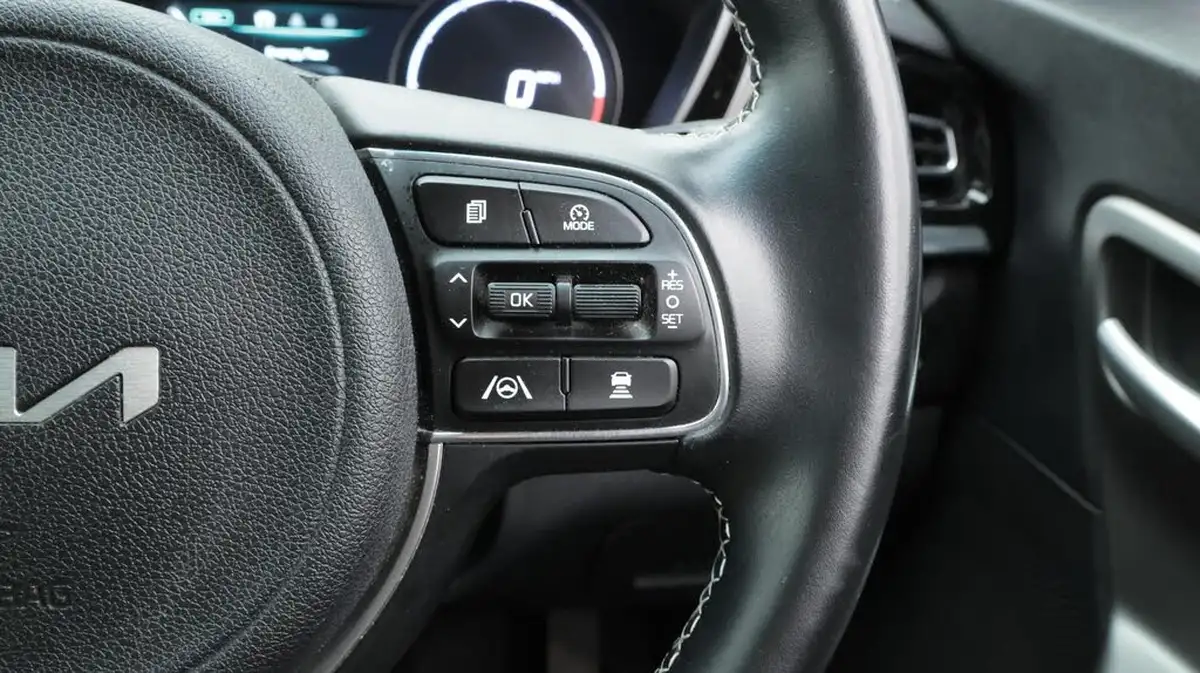 2021-kia-e-niro-ev-2-64-big-25