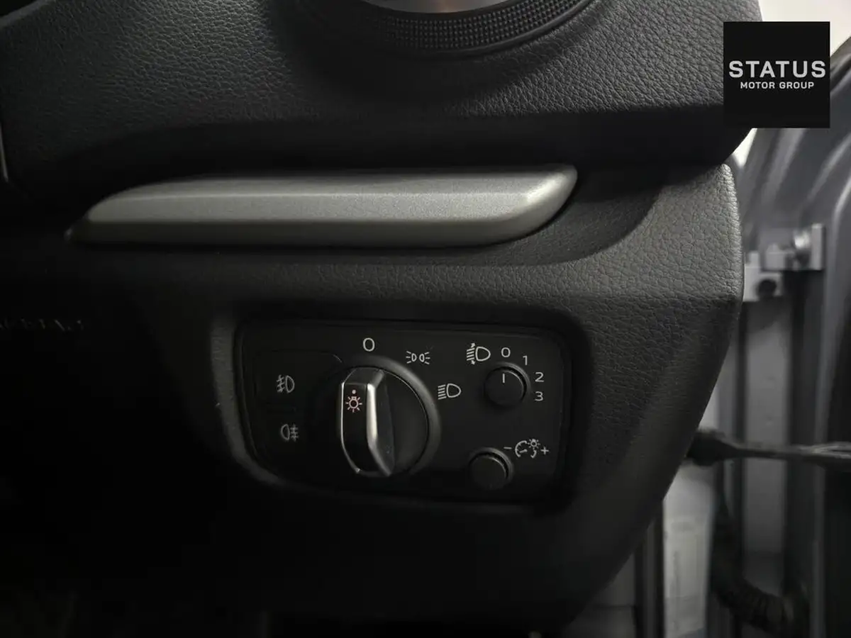 2015-audi-a3-16tdi-se-sportback-5d-big-18