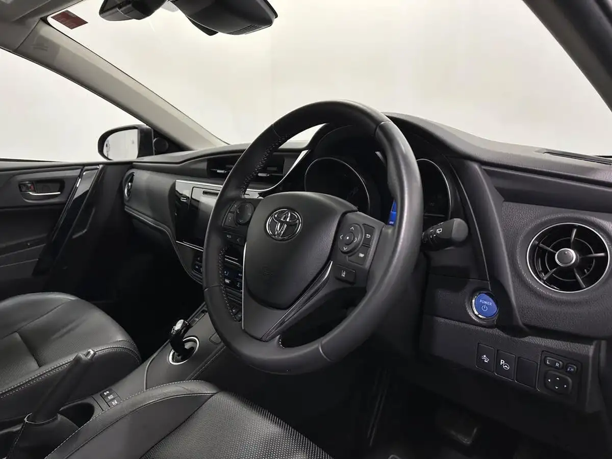 2018-toyota-auris-18-vvt-i-hsd-excel-hatchback-big-9