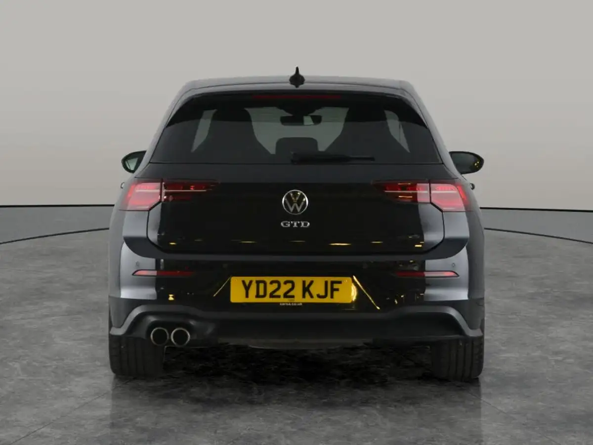 2022-volkswagen-golf-20tdi-gtd-big-10