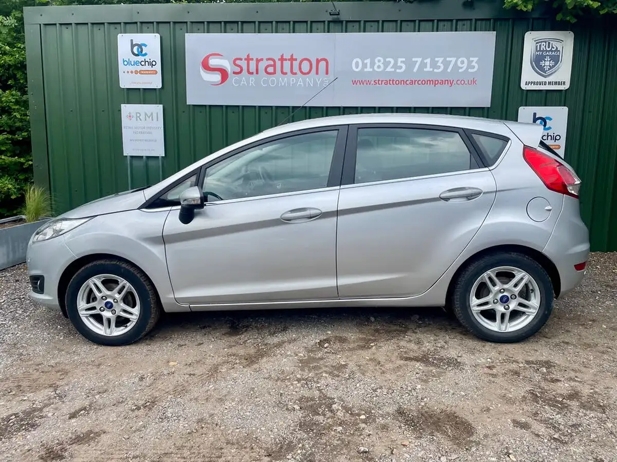 2013-ford-fiesta-10-zetec-100ps-ecoboost-ss-5d-big-3