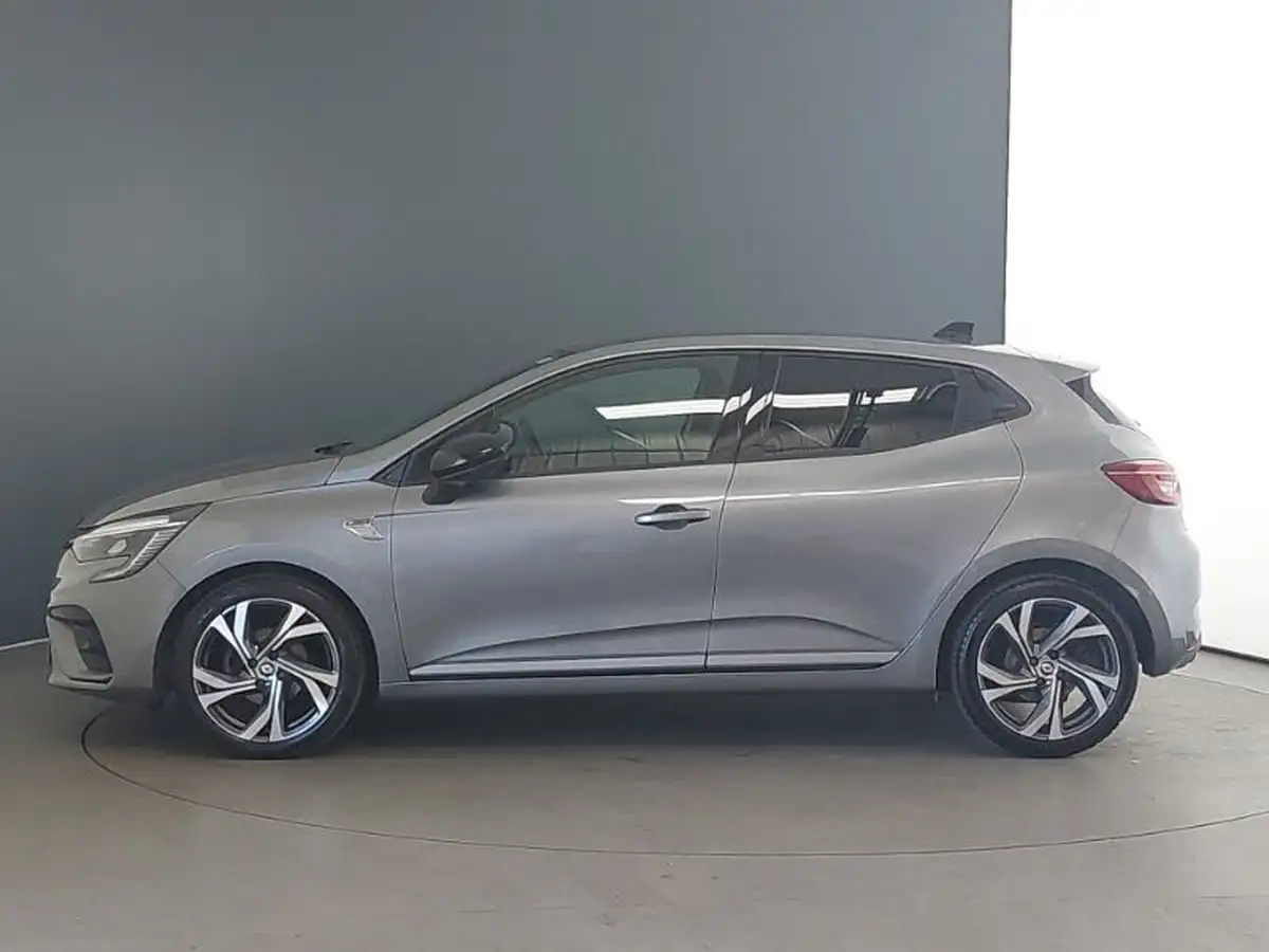 2023-renault-clio-10-tce-rs-line-big-3
