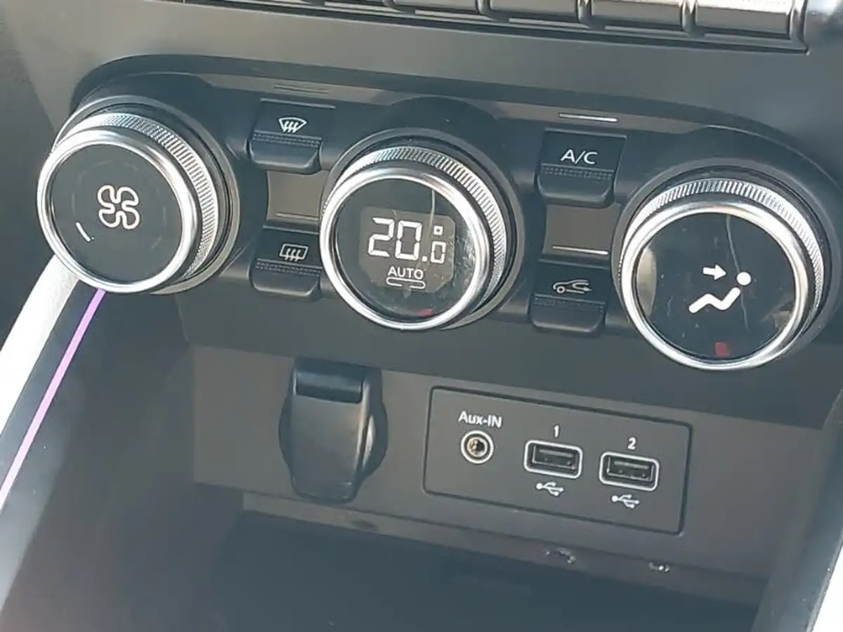 2023-renault-clio-16-techno-big-12
