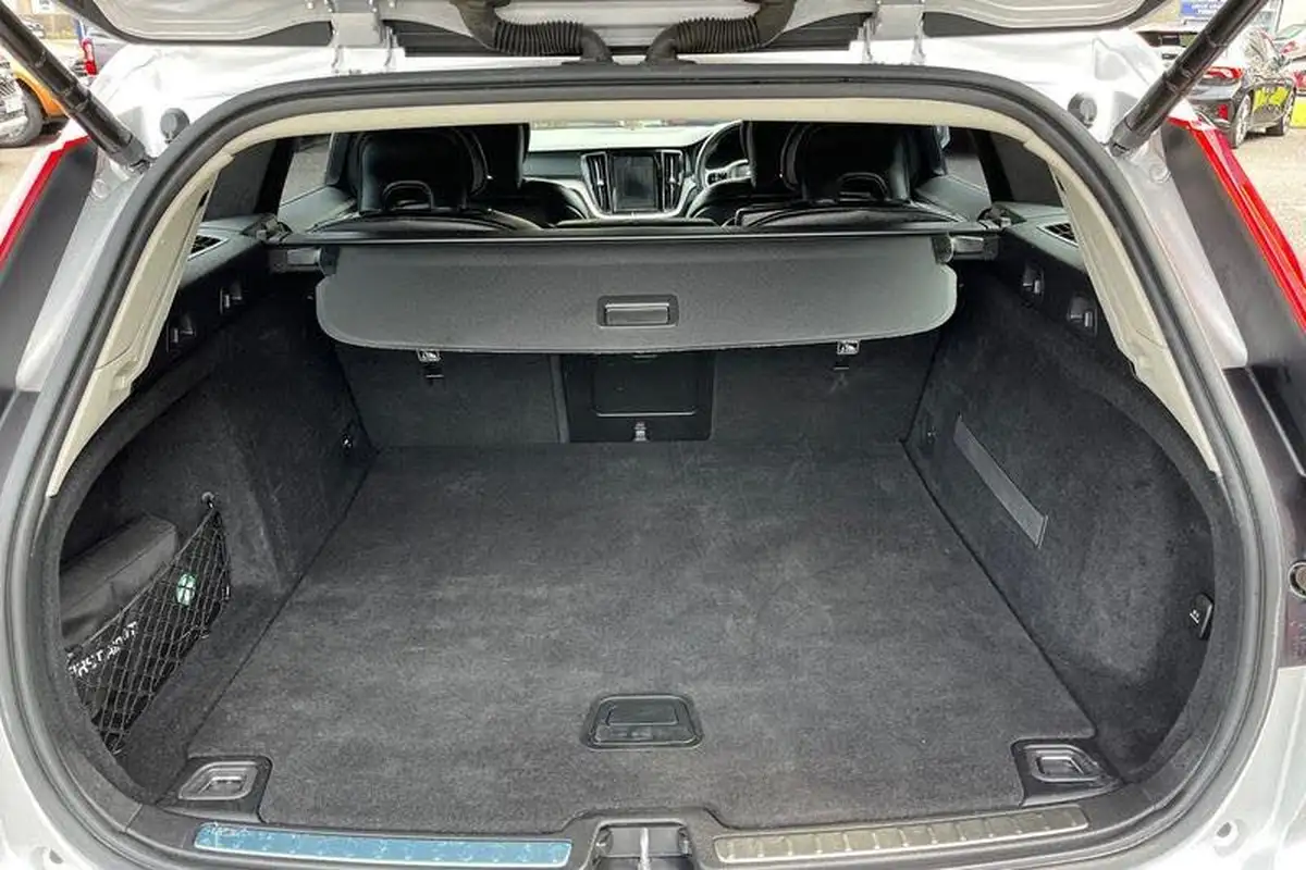 2019-volvo-v60-20td-d4-inscription-plus-geartronic-big-20