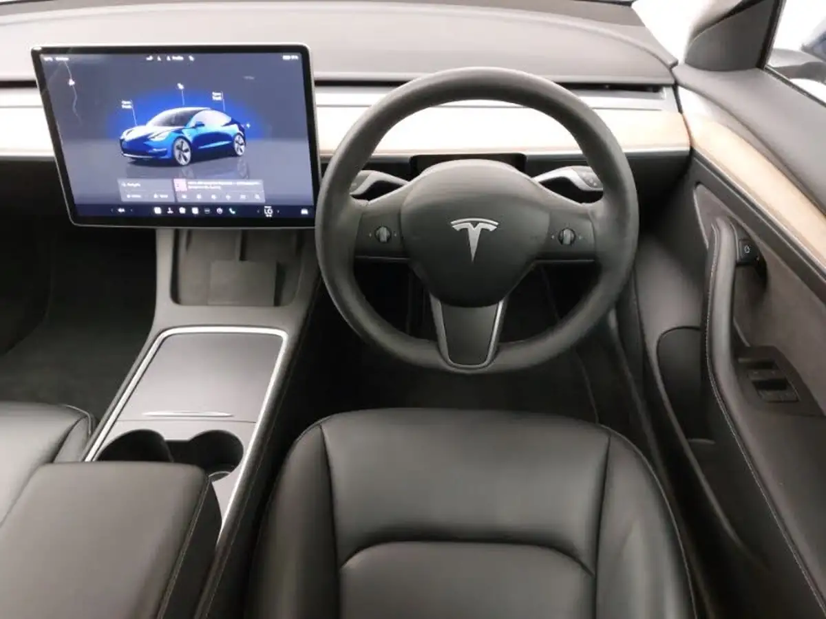 2021-tesla-model-3-e-standard-plus-big-6