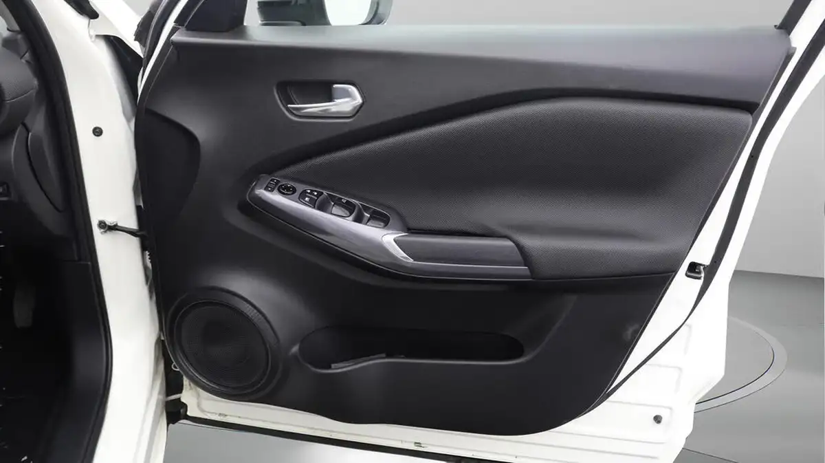 2022-nissan-juke-10-dig-t-acenta-big-15