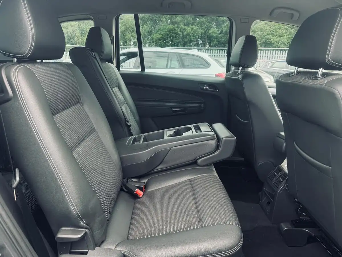2007-vauxhall-zafira-18-design-easytronic-big-13