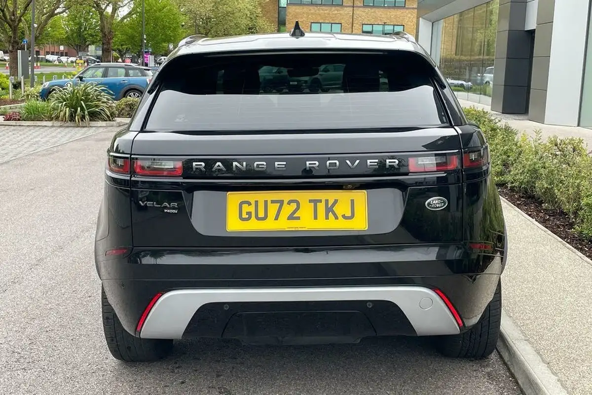 2023-land-rover-range-rover-velar-20-p400e-r-dynamic-se-big-10