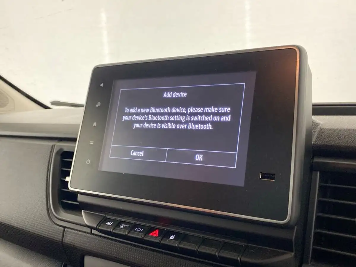 2023-renault-trafic-20dci-ll30-130-business-panel-big-19
