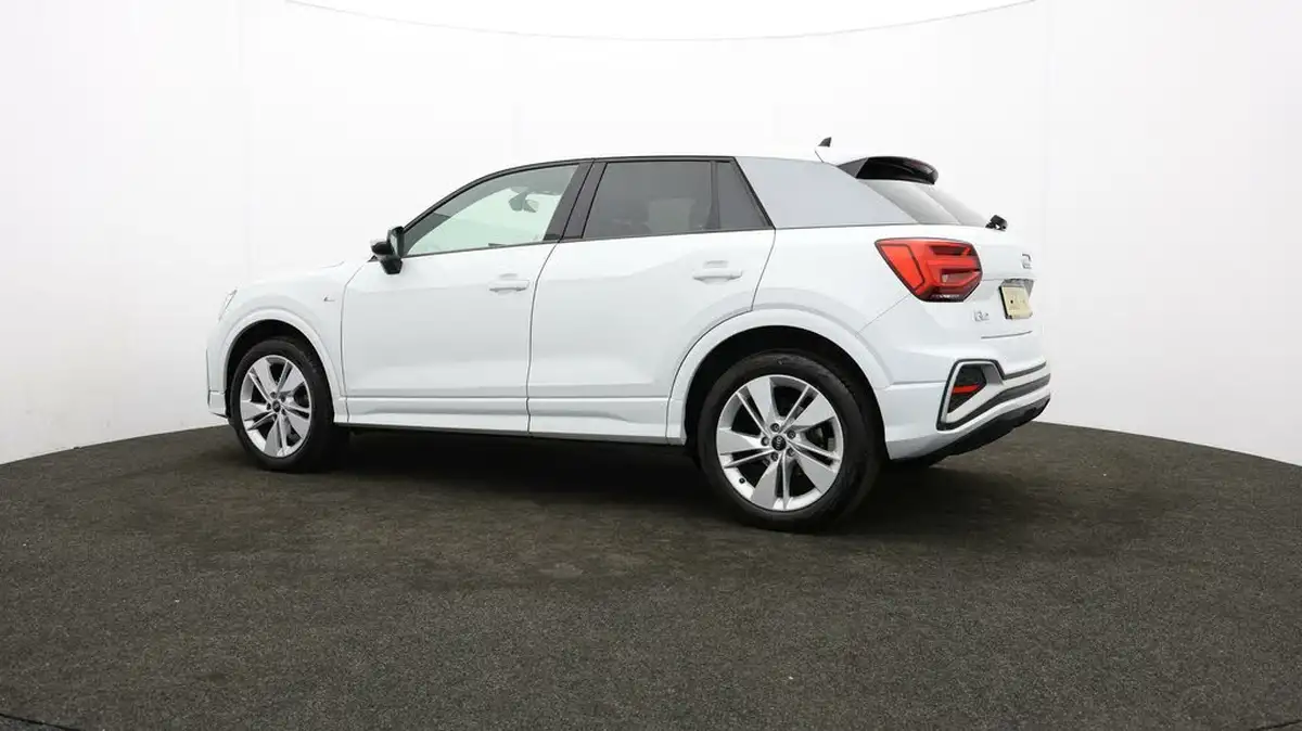 2021-audi-q2-10-30-tfsi-s-line-big-73