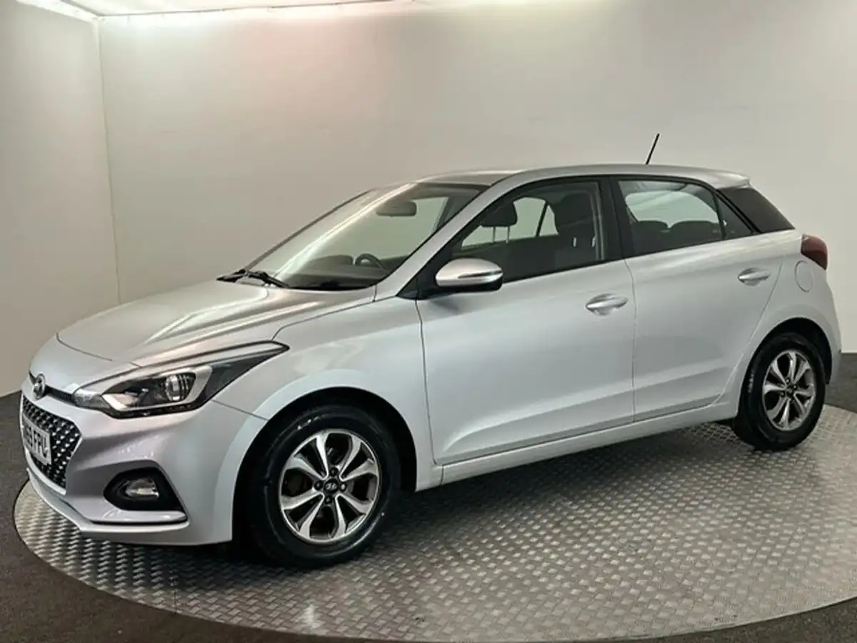 2019-hyundai-i20-12-se-mpi-hatchback-5d-big-17