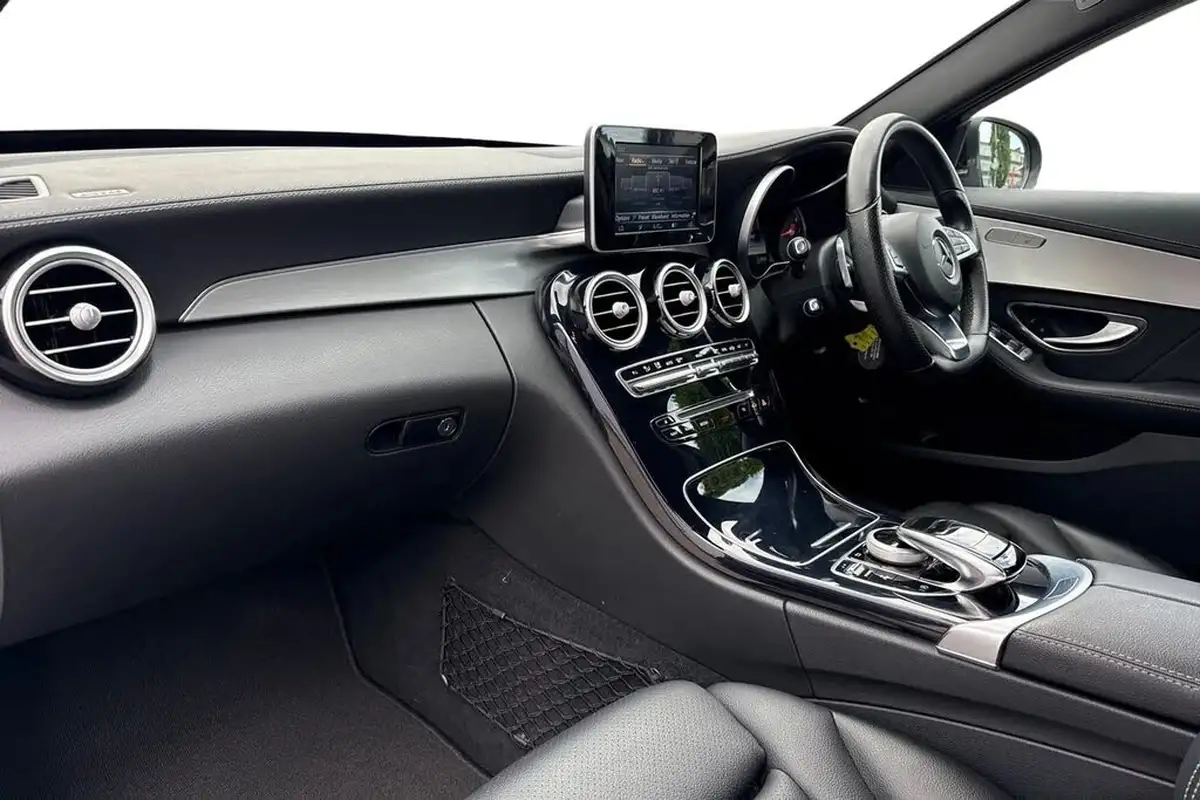 2015-mercedes-benz-c-class-20-c200-amg-line-184ps-ss-saloon-4d-7g-tronic-plus-big-14