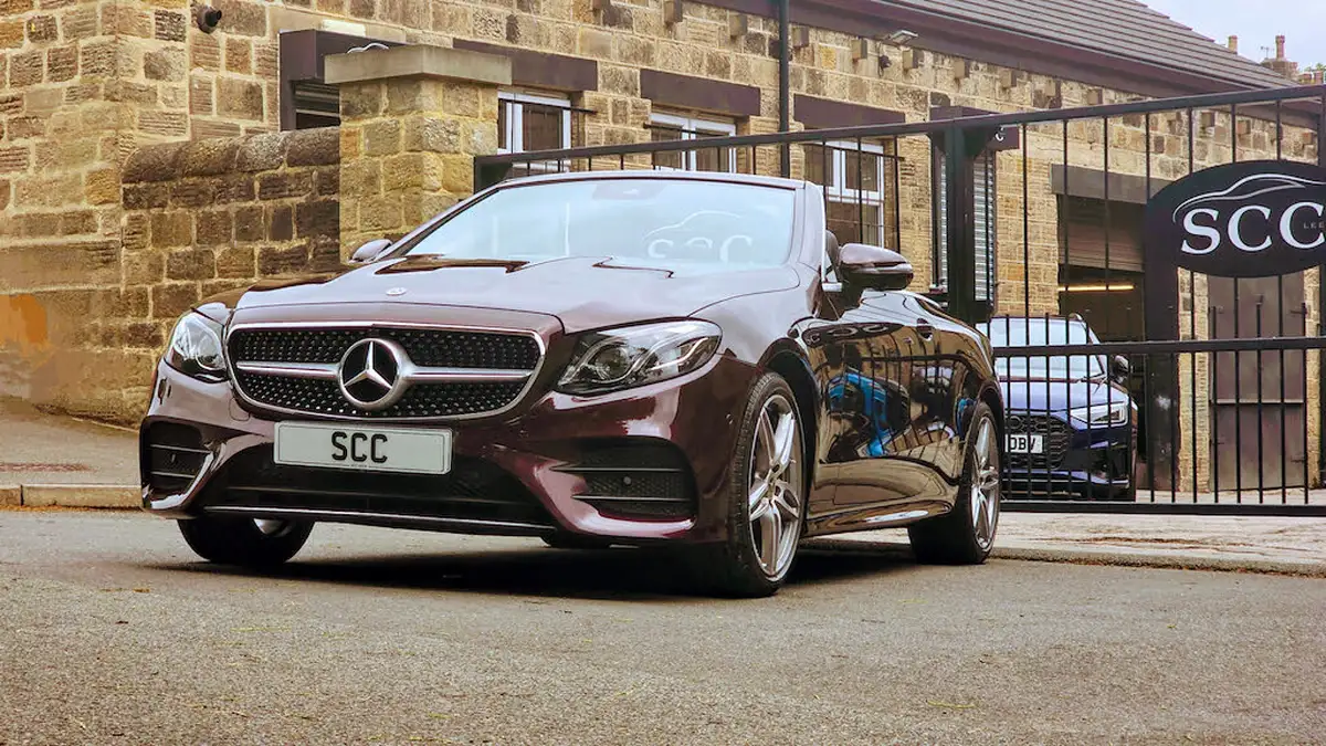 2020-mercedes-benz-e-class-20d-e220d-amg-line-premium-cabriolet-2d-big-10