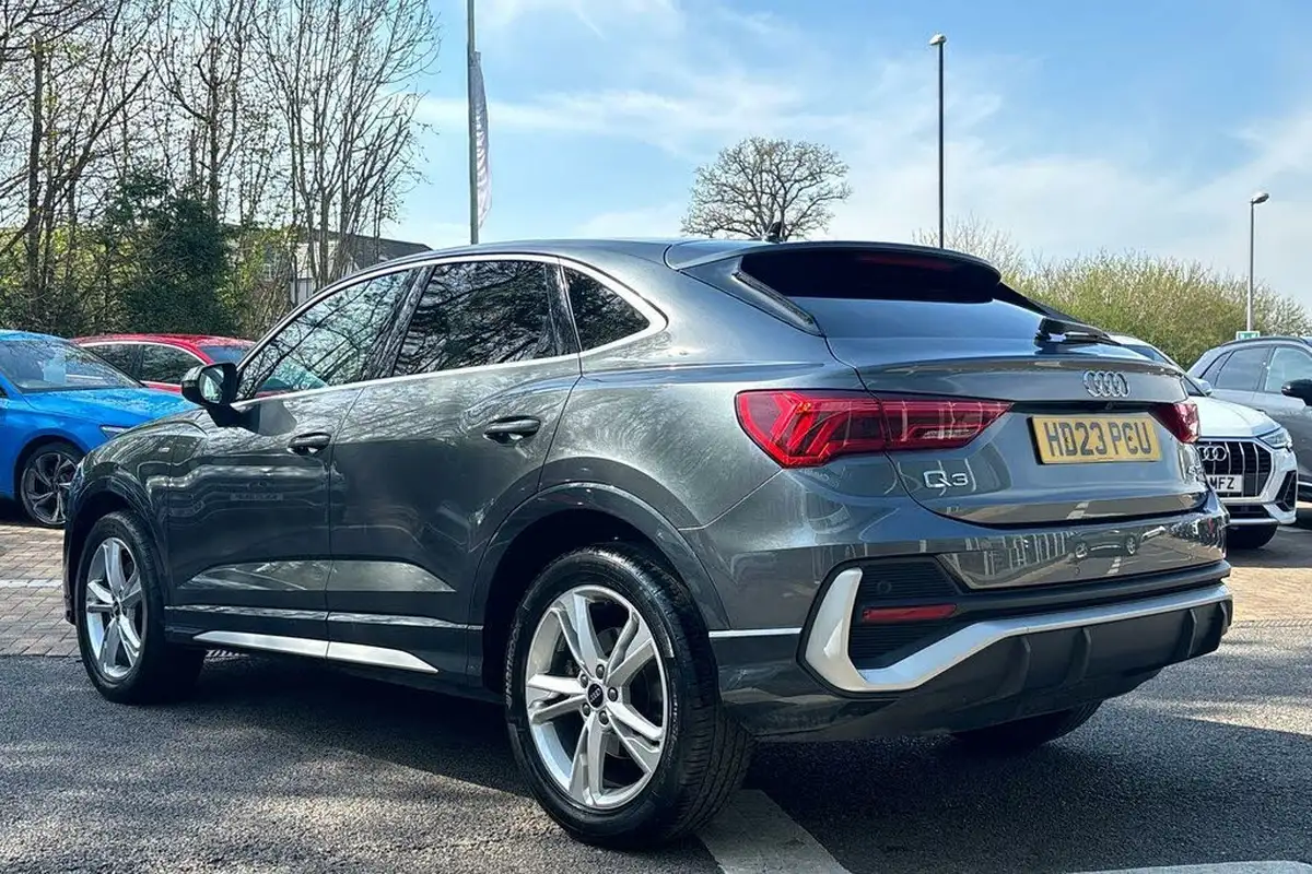 2023-audi-q3-20-45-tfsi-s-line-station-wagon-big-7