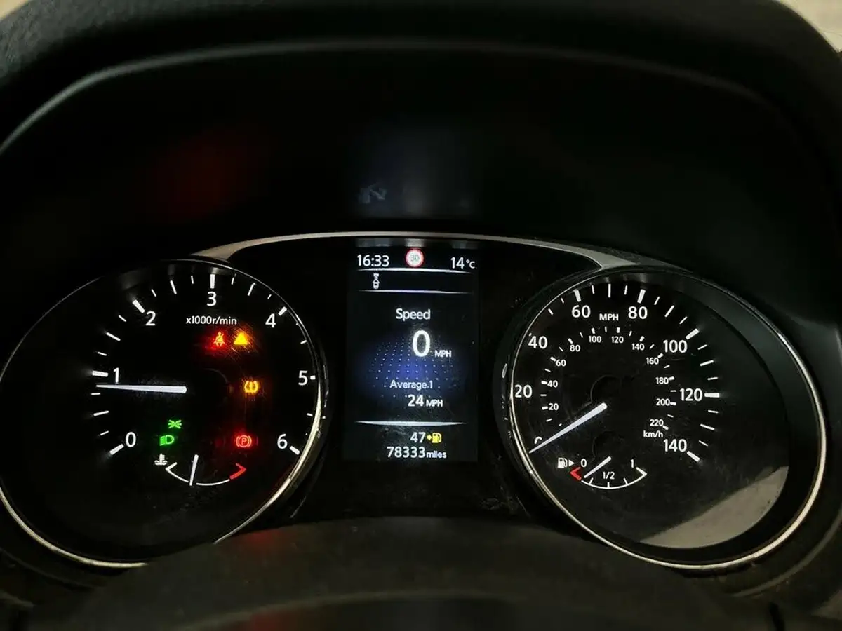 2015-nissan-x-trail-16dci-acenta-big-11