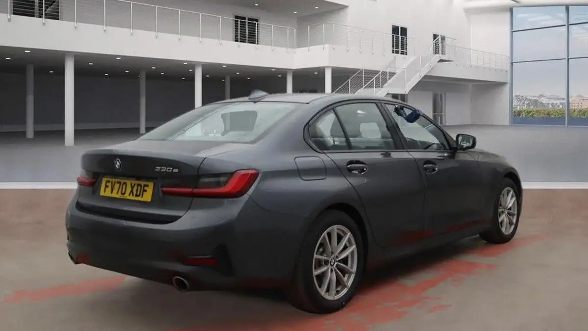 2020-bmw-3-series-20-330e-se-pro-saloon-4d-big-2