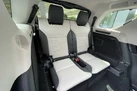 2025-land-rover-discovery-30-d350-metropolitan-edition-small-33