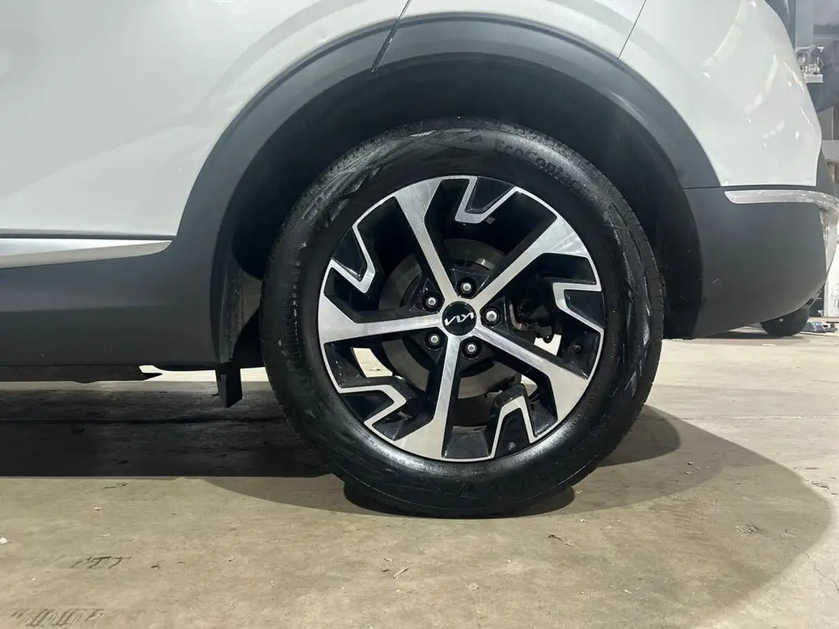 2023-kia-sportage-16-t-gdi-3-226bhp-hev-auto-big-7