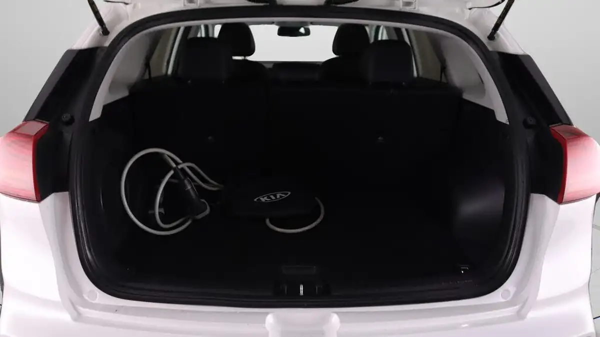 2020-kia-e-niro-ev-4-big-16