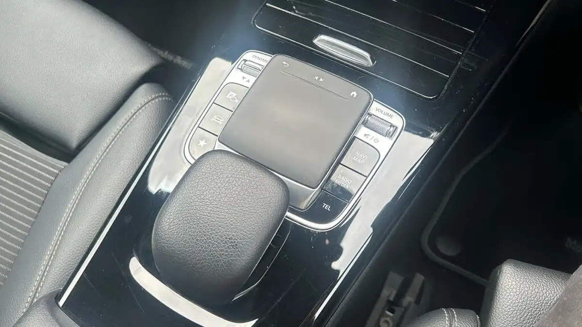 2019-mercedes-benz-a-class-15d-a180d-sport-executive-hatchback-5d-7g-dct-big-25