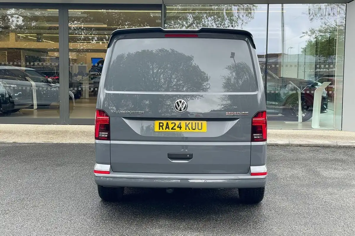 2024-volkswagen-transporter-20bitdi-t32-sportline-bmt-swb-panel-van-big-7