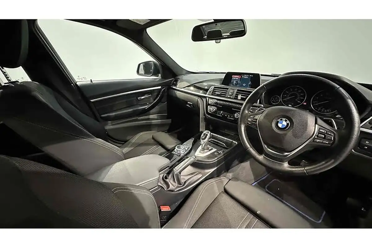 2018-bmw-3-series-20-320i-sport-saloon-4d-auto-big-22