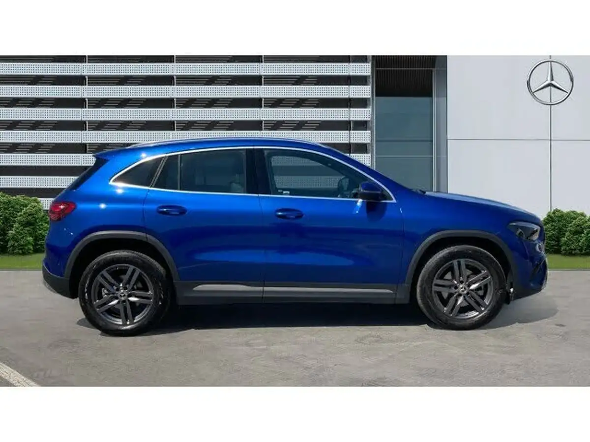 2024-mercedes-benz-gla-class-13-gla-180-sport-edition-big-4
