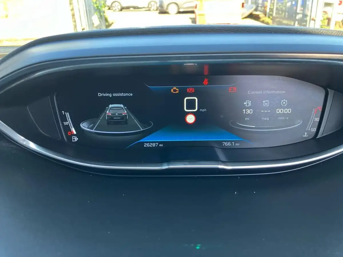 2020-peugeot-5008-suv-12-puretech-allure-big-15
