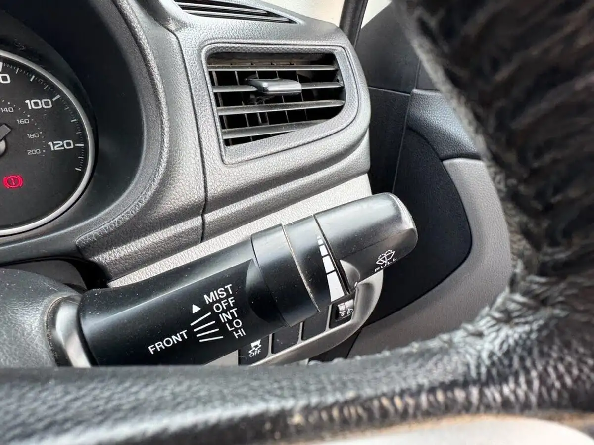 2018-mitsubishi-l200-24di-d-4life-eu6-double-pickup-big-34