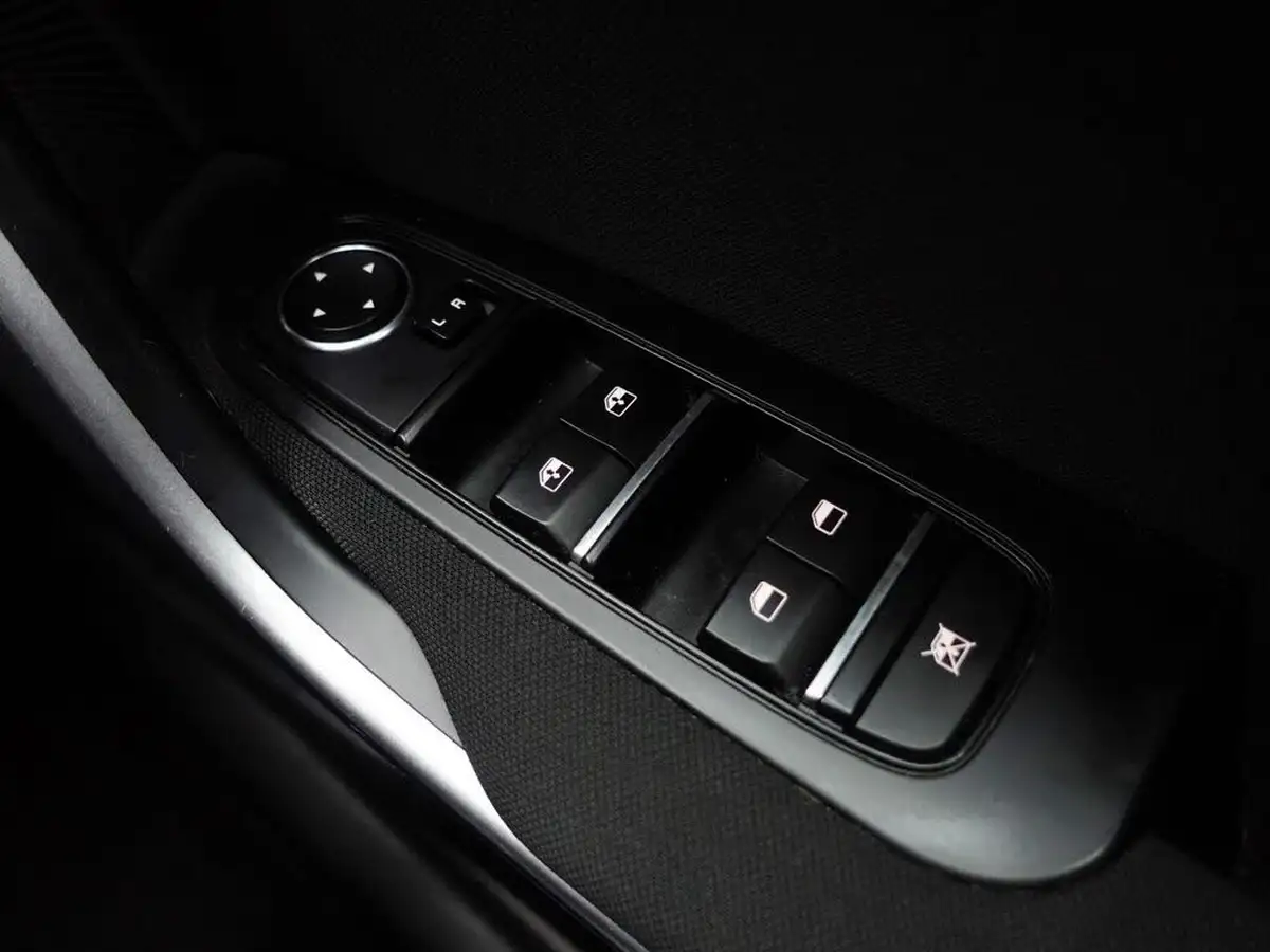 2022-kia-xceed-10-t-gdi-2-big-43