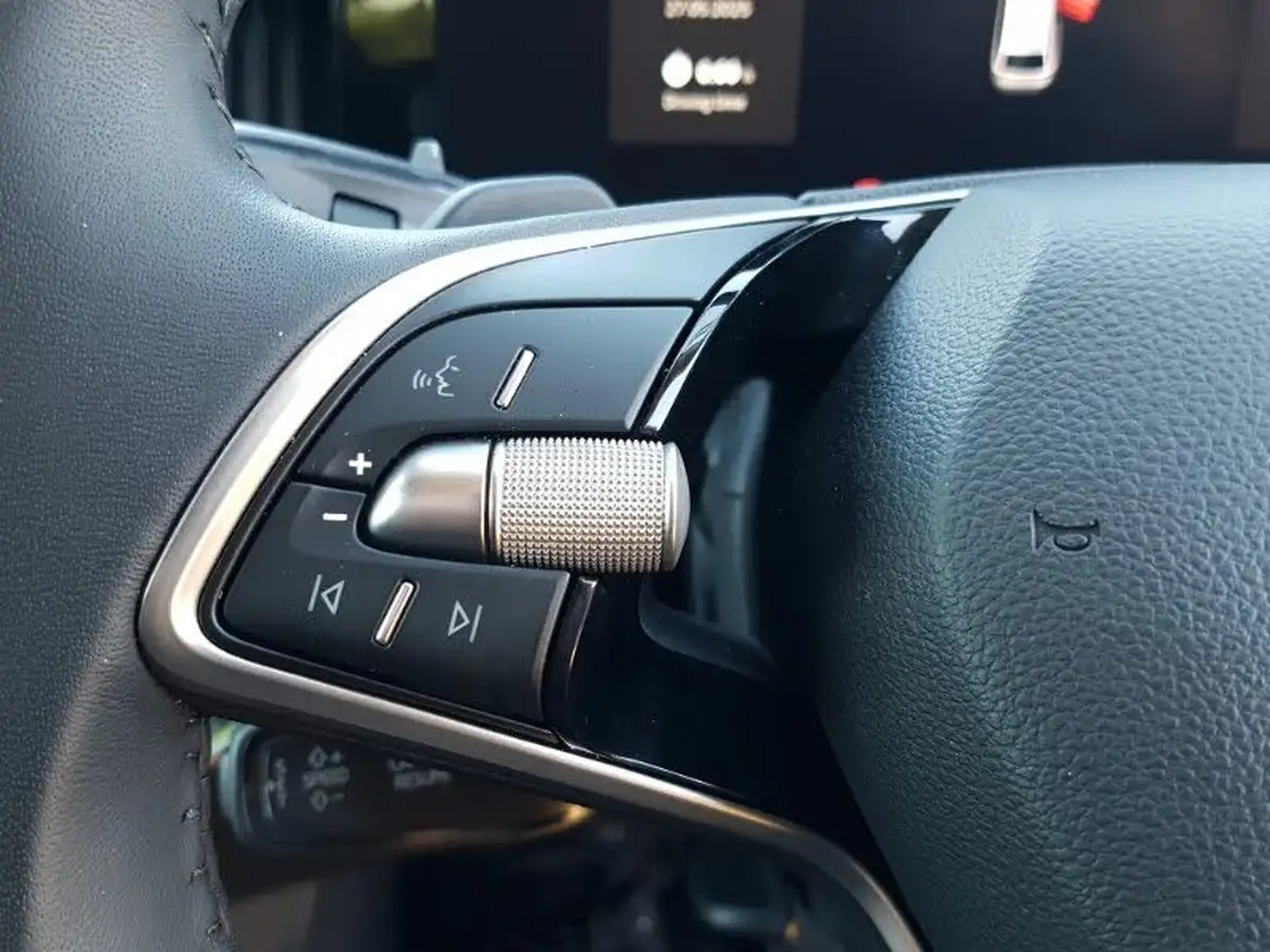 2024-skoda-superb-20tdi-se-l-150ps-scr-estate-dsg-big-14